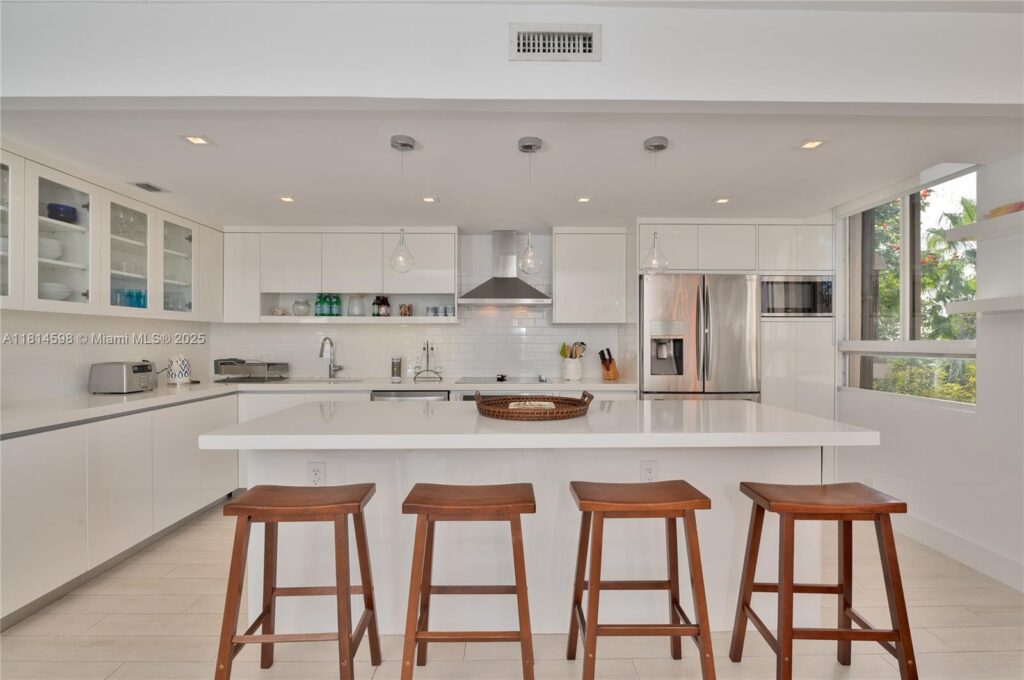 101 Crandon Blvd # 480, Key Biscayne FL 33149