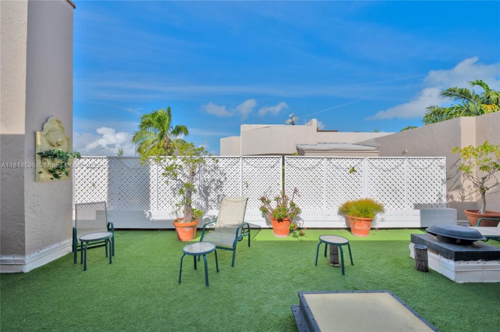101 Crandon Blvd # 480, Key Biscayne FL 33149