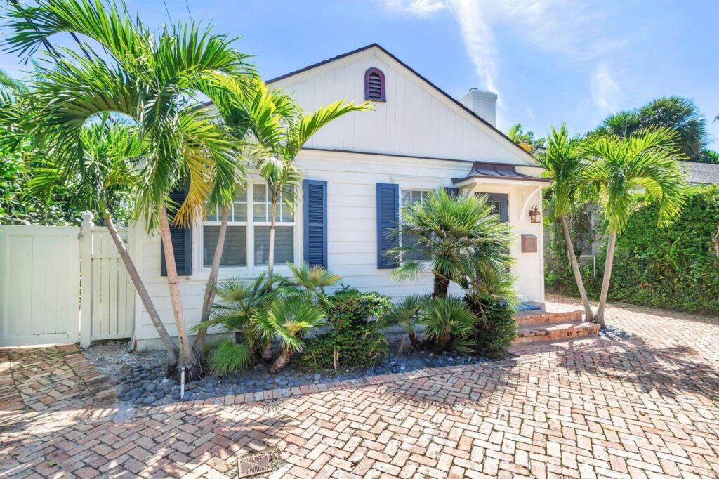 231 Cocoanut Row, Palm Beach FL 33480