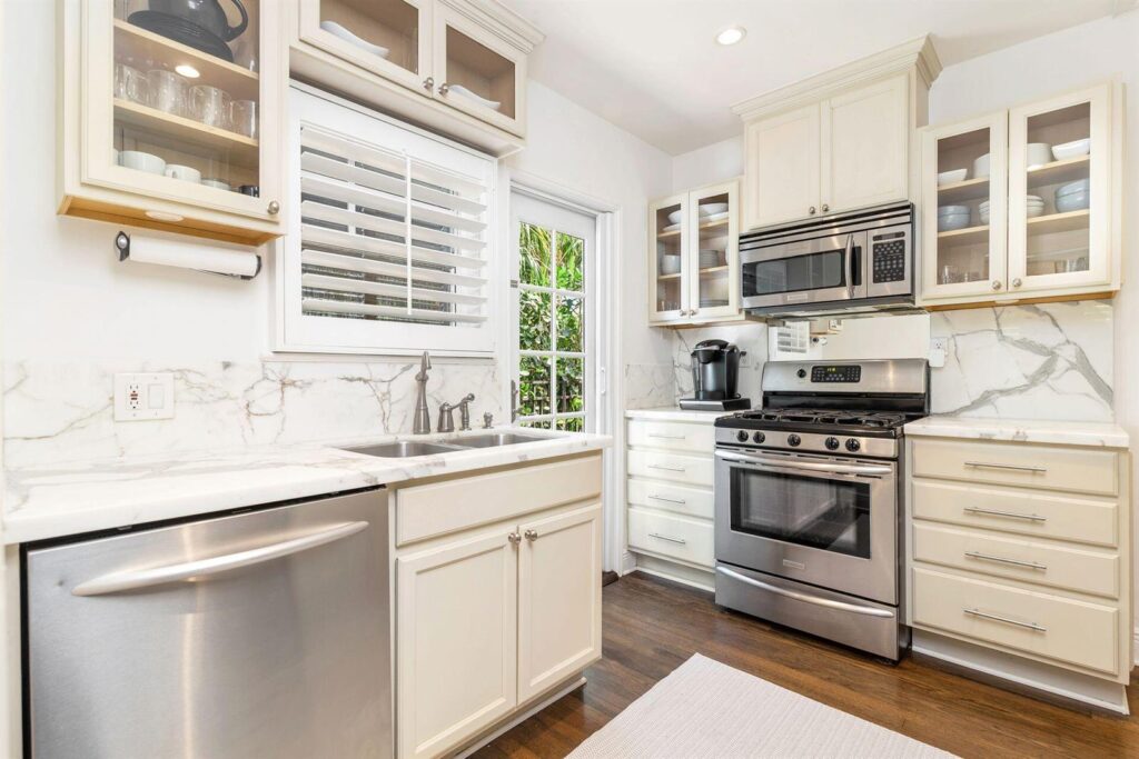 231 Cocoanut Row, Palm Beach FL 33480