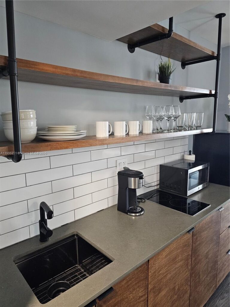 19201 Collins Ave # 324, Sunny Isles Beach FL 33160
