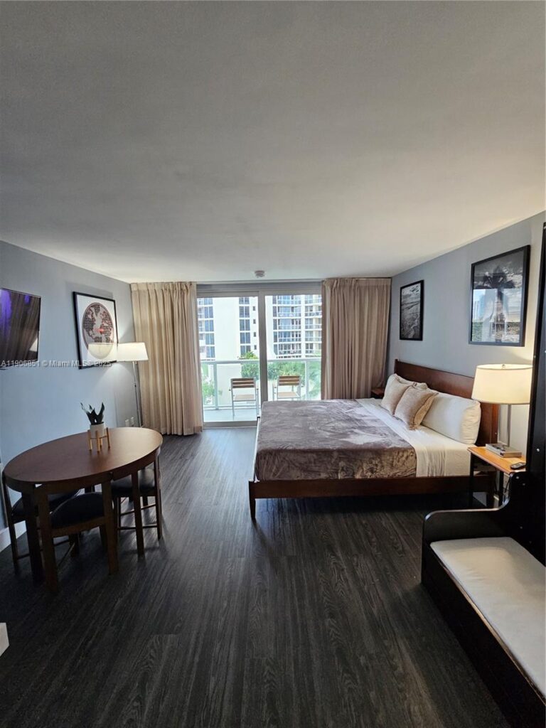 19201 Collins Ave # 324, Sunny Isles Beach FL 33160