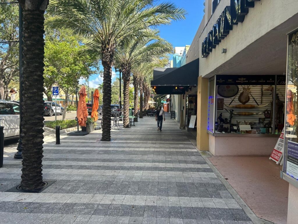 1914 Hollywood Boulevard, Hollywood FL 33020