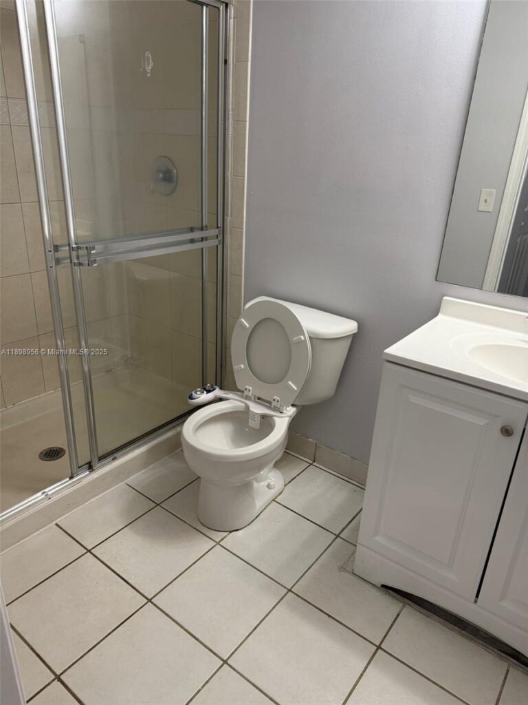 11040 SW 196th St # 211, Cutler Bay FL 33157
