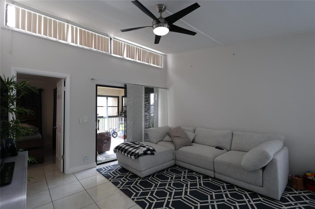8725 Shadow Wood Boulevard # 312, Coral Springs FL 33071