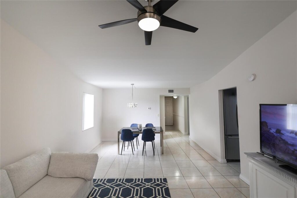 8725 Shadow Wood Boulevard # 312, Coral Springs FL 33071