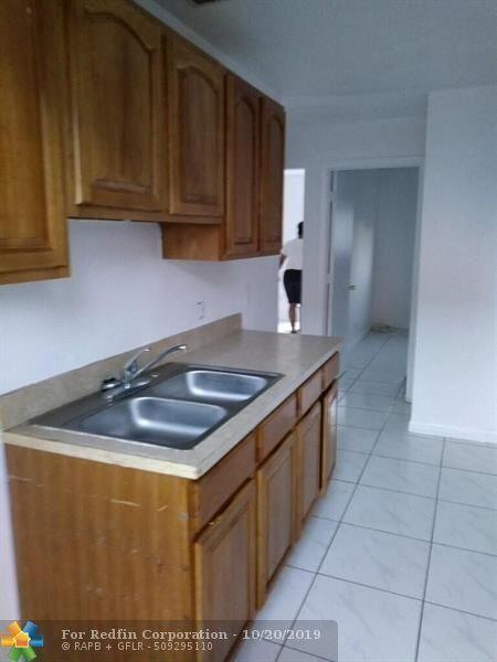2721 Avenue Avenue S # A1, Riviera Beach FL 33404