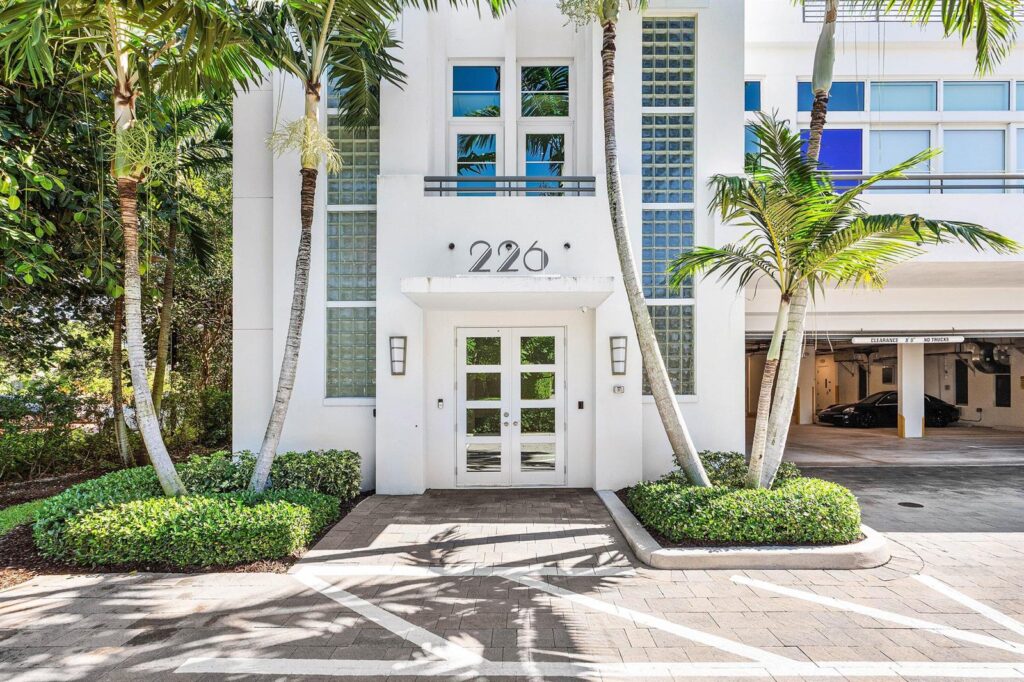 226 Palm Court, Delray Beach FL 33444