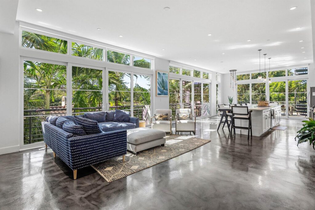 226 Palm Court, Delray Beach FL 33444
