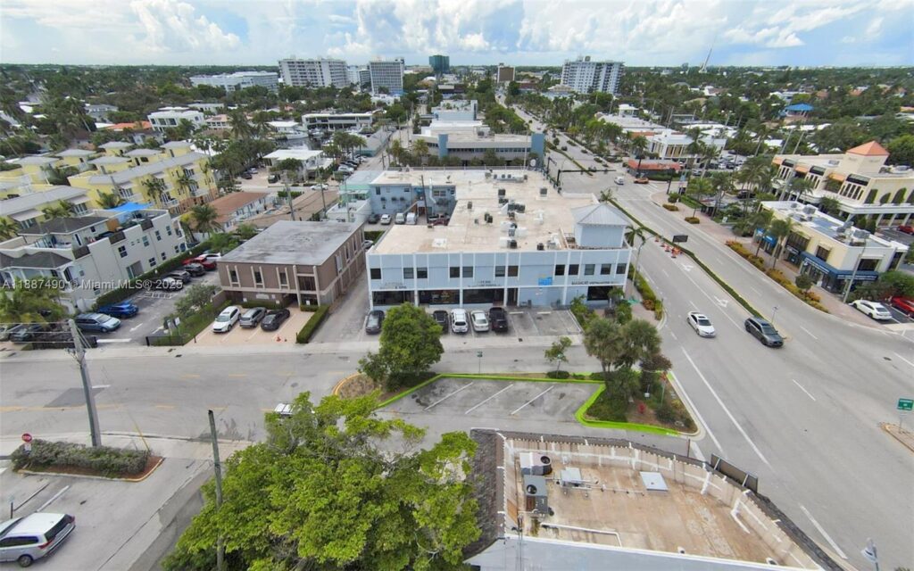 218 Commercial Blvd # 108, Lauderdale By The Sea FL 33308
