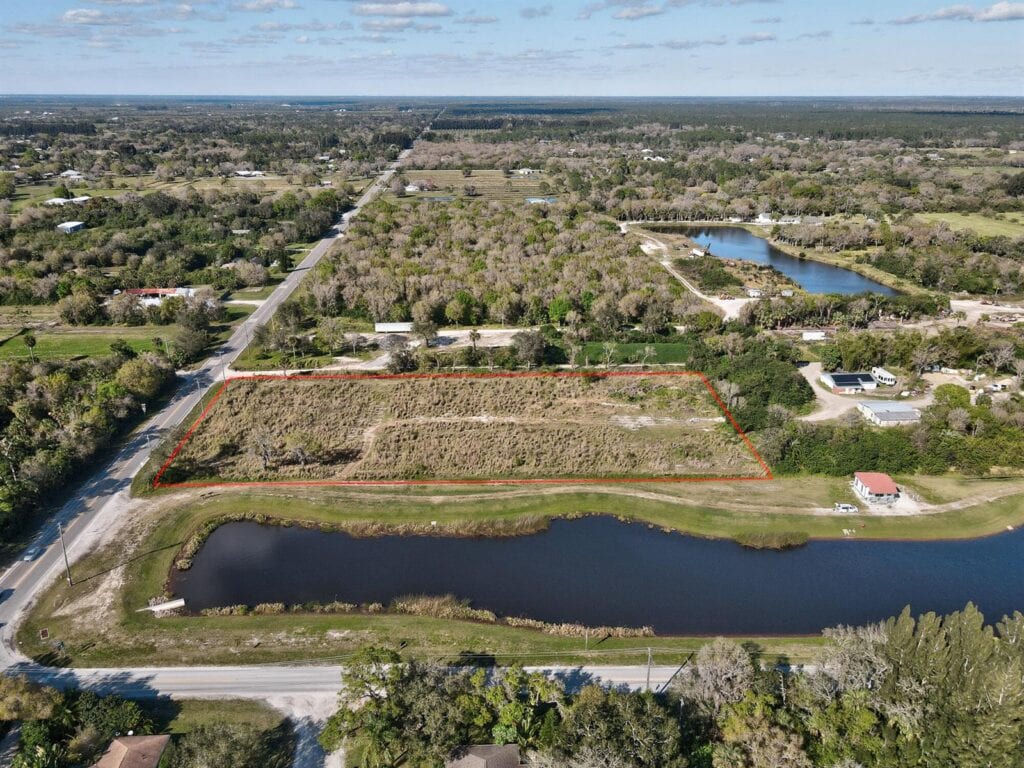 13765 99th Street, Fellsmere FL 32948