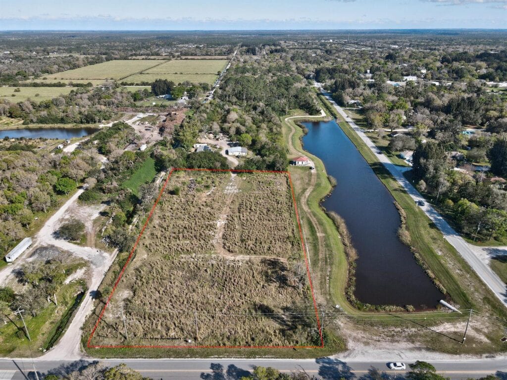 13765 99th Street, Fellsmere FL 32948