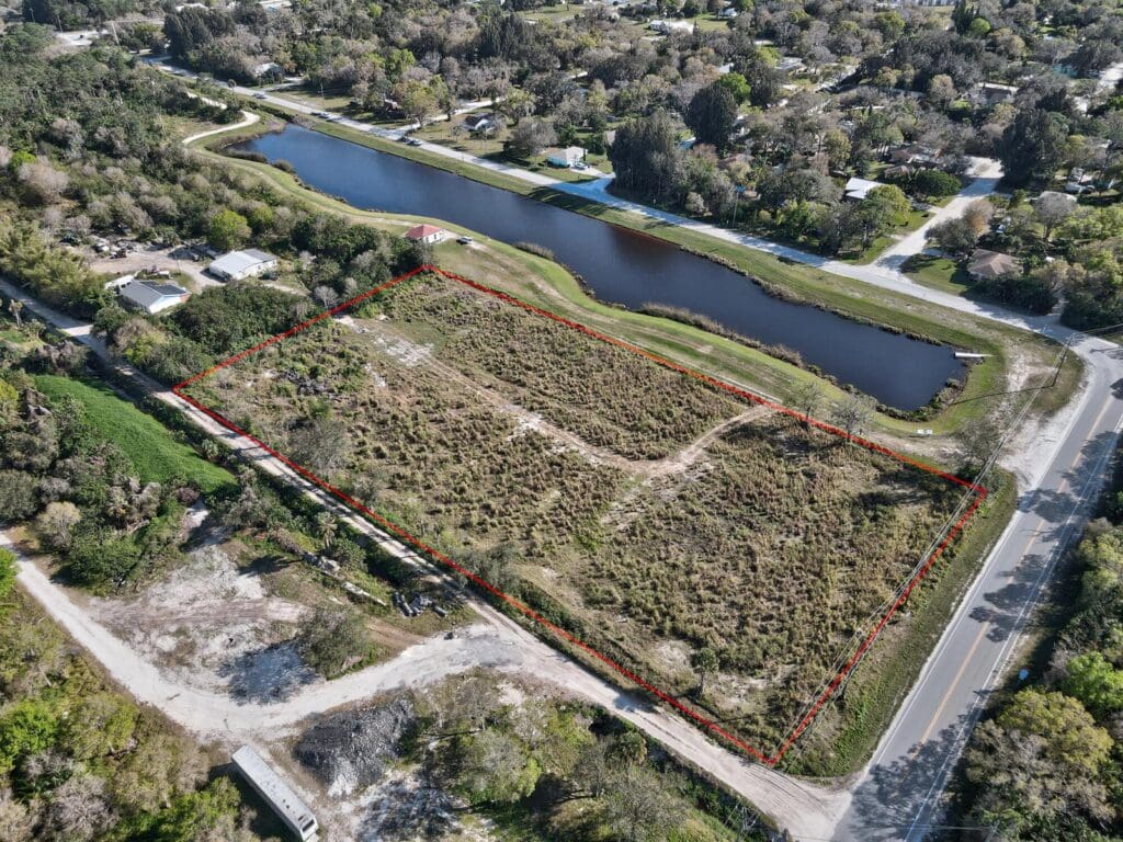 13765 99th Street, Fellsmere FL 32948