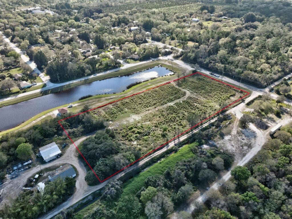 13765 99th Street, Fellsmere FL 32948