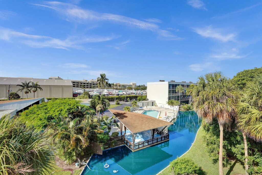 890 N Federal Highway # 410, Lantana FL 33462