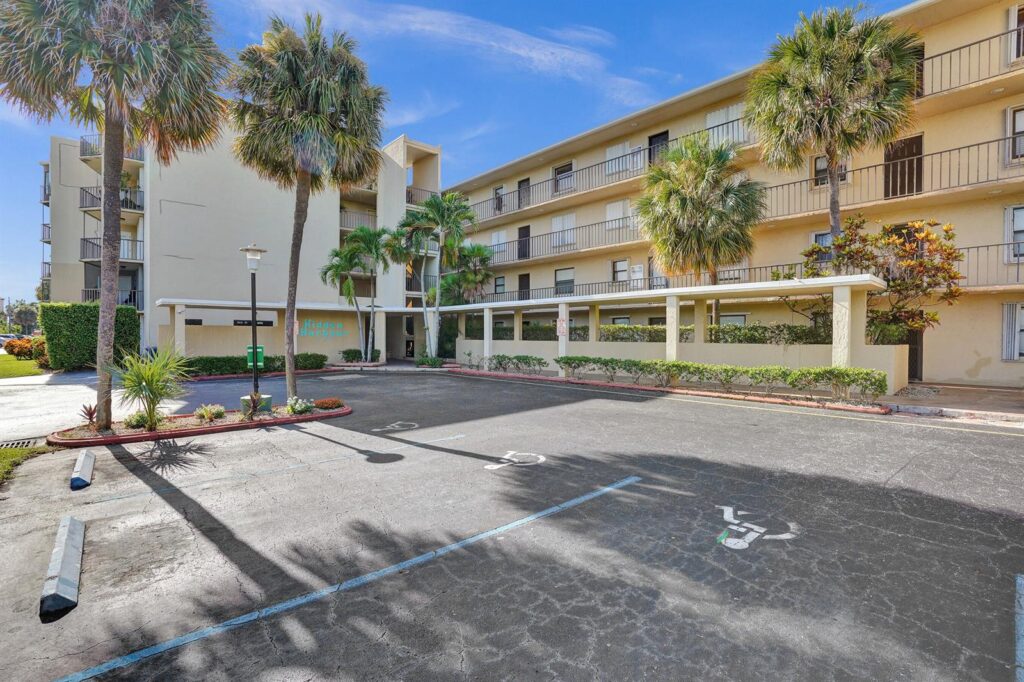 890 N Federal Highway # 410, Lantana FL 33462