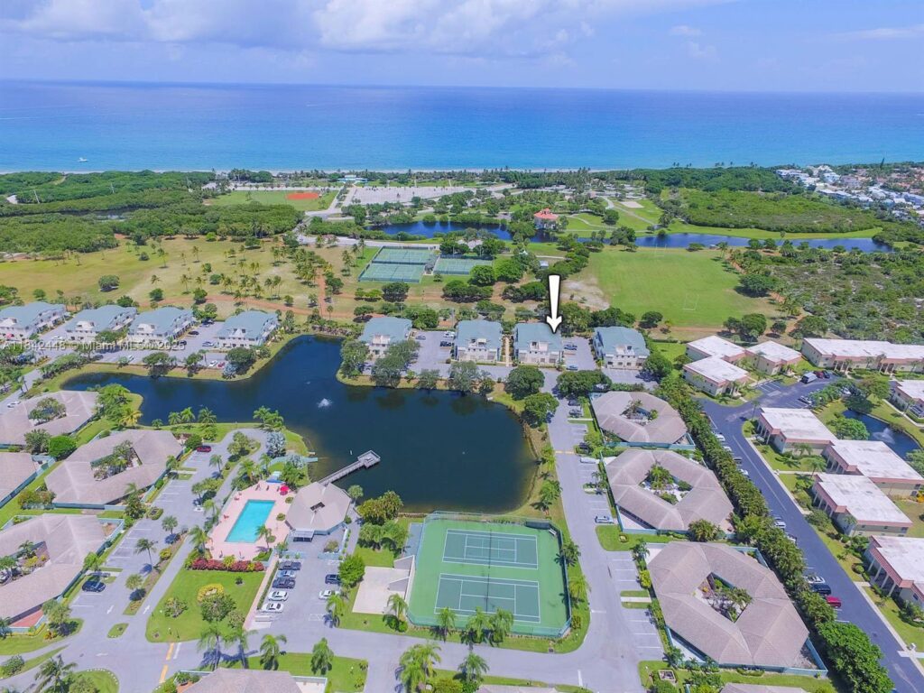 720 S Bella Vista Ct S # 20, Jupiter FL 33477