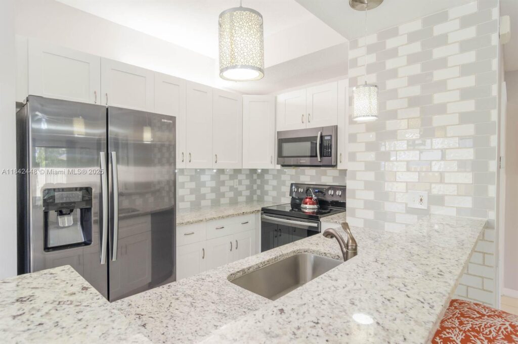 720 S Bella Vista Ct S # 20, Jupiter FL 33477