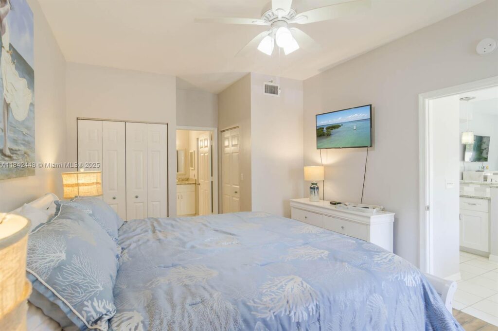 720 S Bella Vista Ct S # 20, Jupiter FL 33477