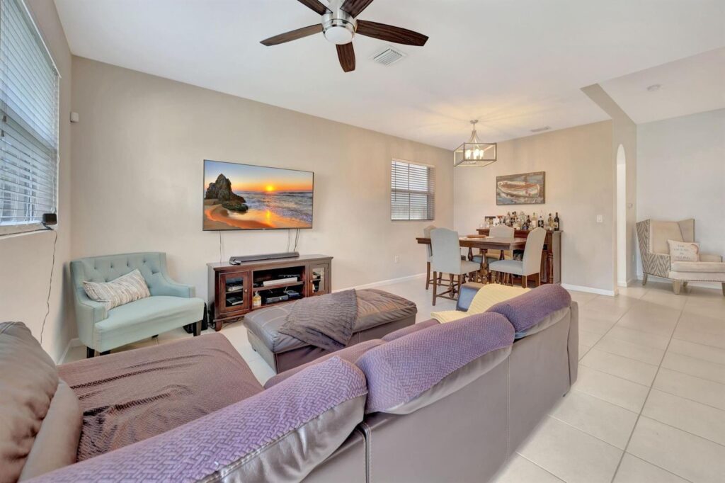 25123 SW 118th Place, Cutler Bay FL 33032