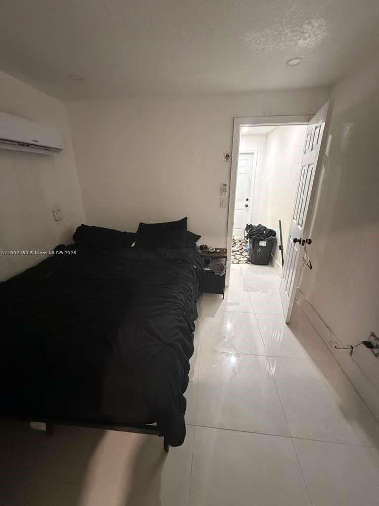 511 NW 133rd St # 4, North Miami FL 33168