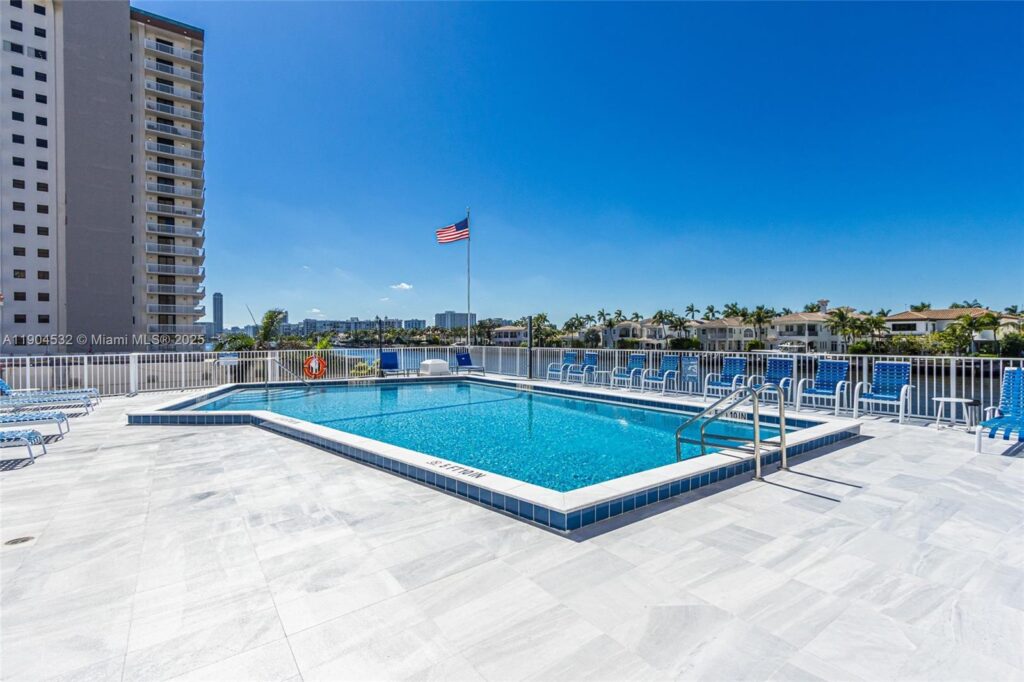 1410 S Ocean Dr # 1702, Hollywood FL 33019