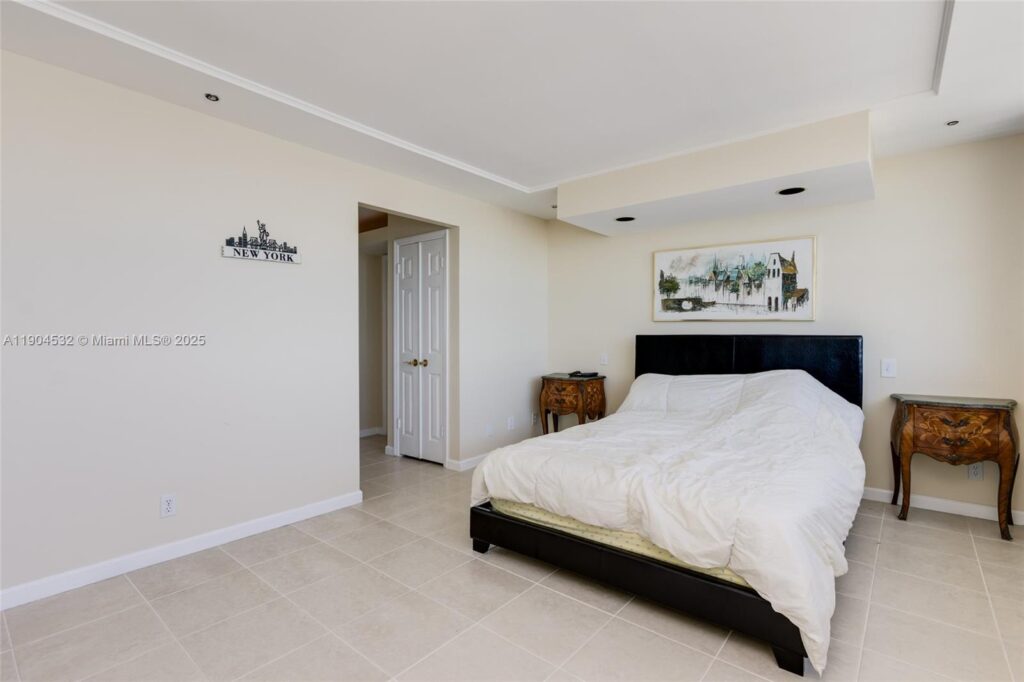 1410 S Ocean Dr # 1702, Hollywood FL 33019
