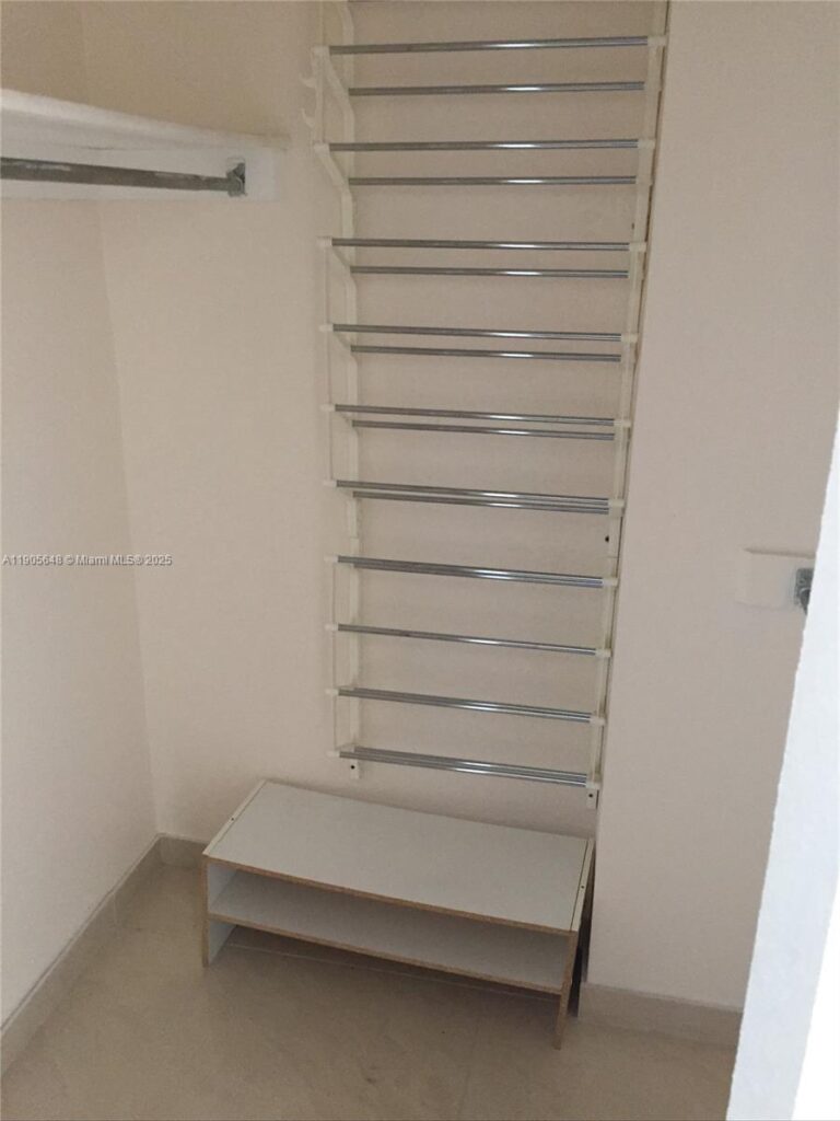 1985 S Ocean Dr # 12J, Hallandale Beach FL 33009
