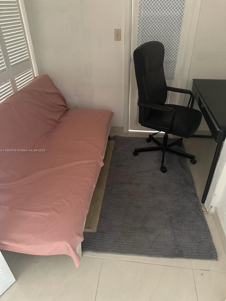 1985 S Ocean Dr # 12J, Hallandale Beach FL 33009
