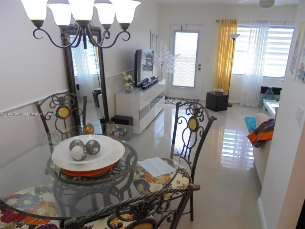400 Brighton J # 400, Boca Raton FL 33434