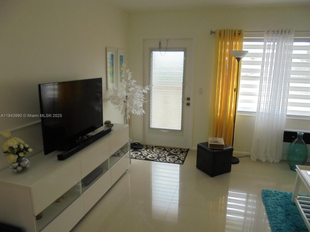 400 Brighton J # 400, Boca Raton FL 33434