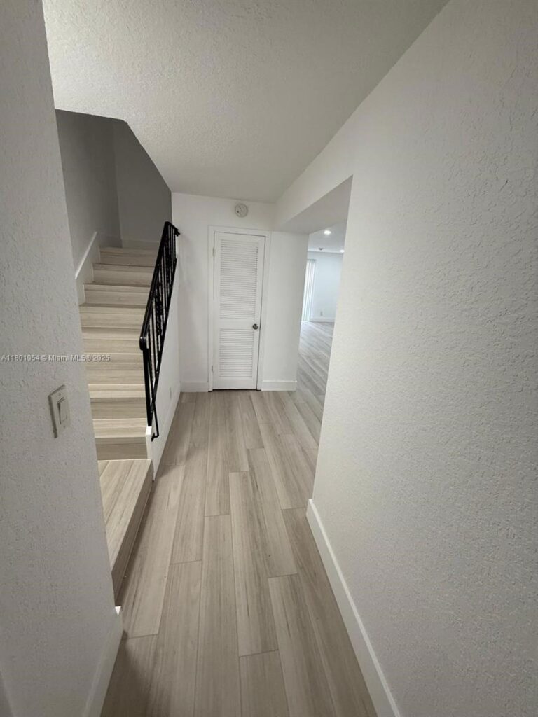 2655 NW 60th Way # 195, Sunrise FL 33313
