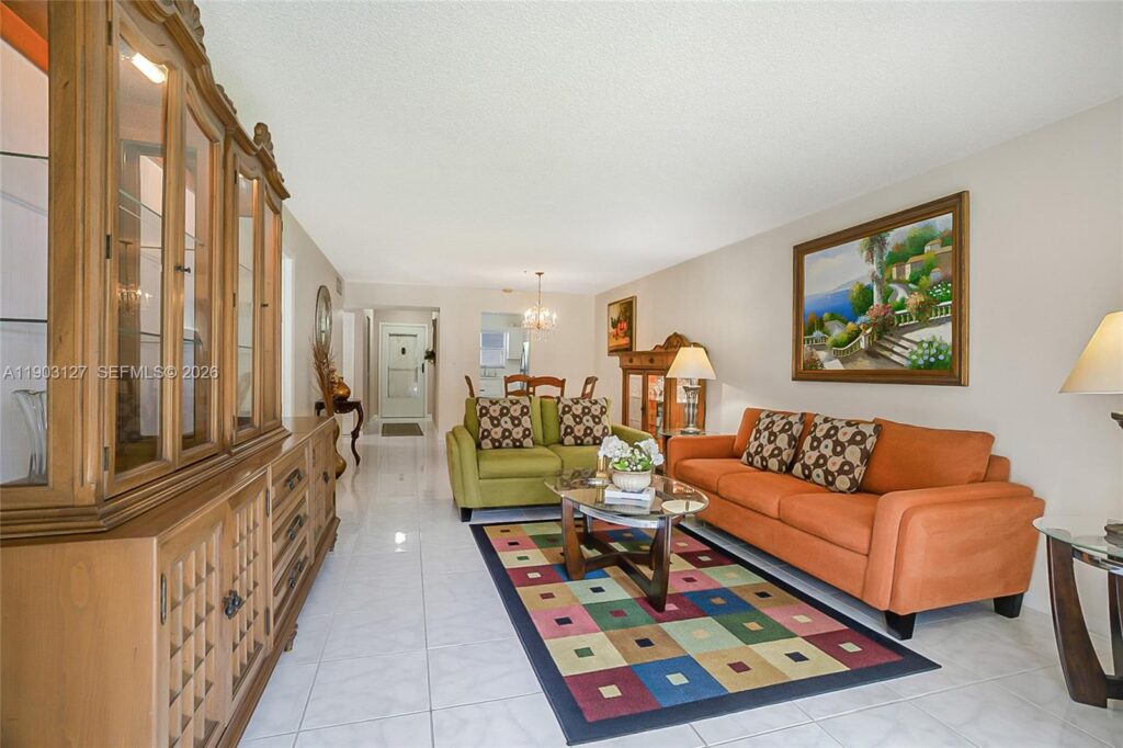 5900 NW 44th St # 202, Lauderhill FL 33319