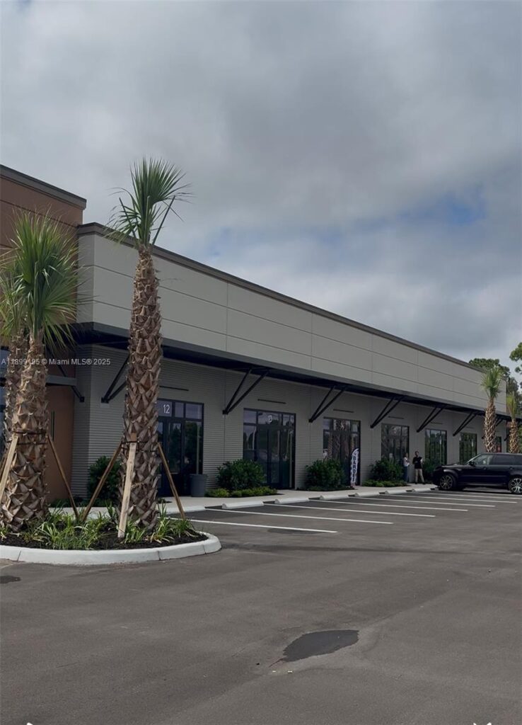 8156 Alico Rd Unit 3, Fort Myers FL 33912