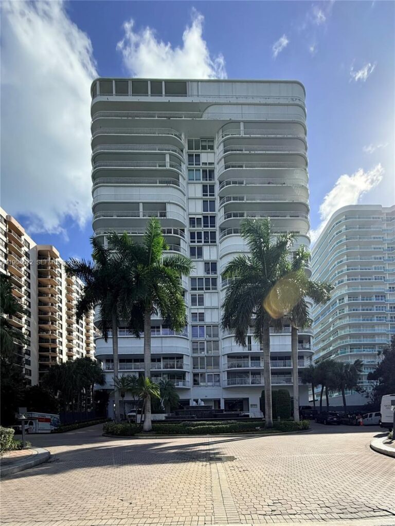 10155 Collins Ave # 906, Bal Harbour FL 33154