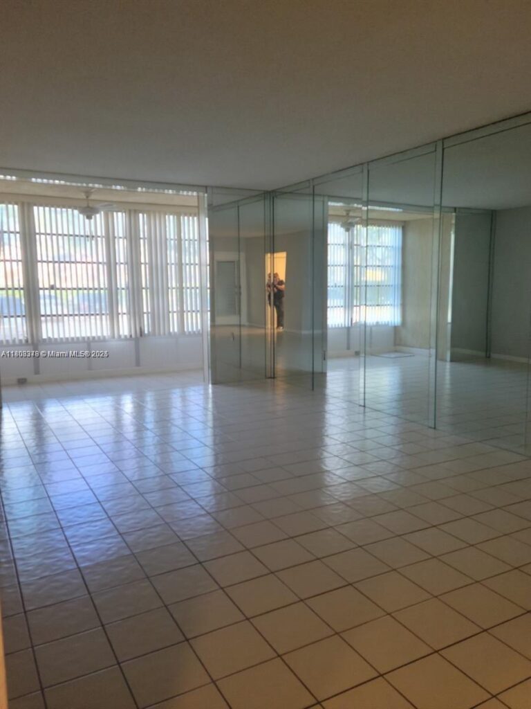 1800 SW 81st Ave # 1105, North Lauderdale FL 33068