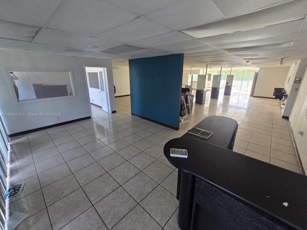 2501 N State Road 7, Margate FL 33063
