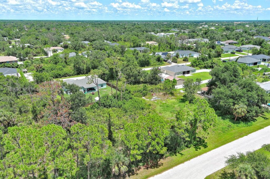 11944 Brookside Ave, Port Charlotte FL 33981