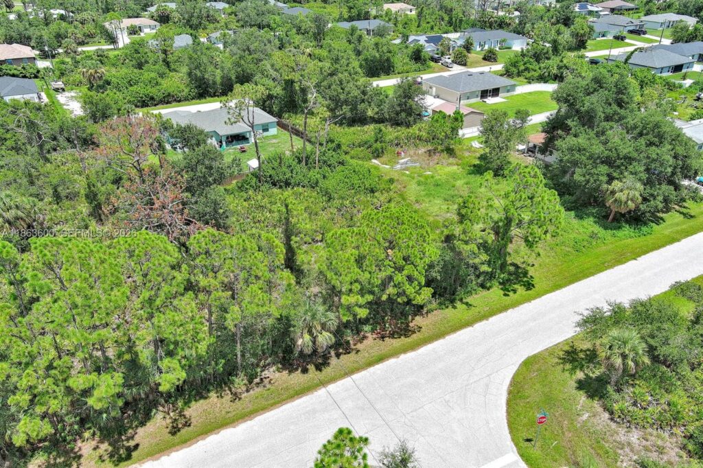 11944 Brookside Ave, Port Charlotte FL 33981