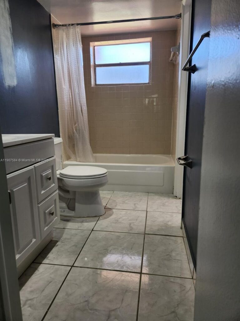 8101 SW 73rd Ave # 30, Miami FL 33143