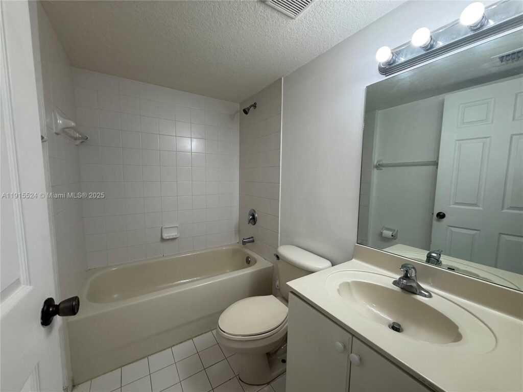 22901 SW 88th Pl # 205, Cutler Bay FL 33190