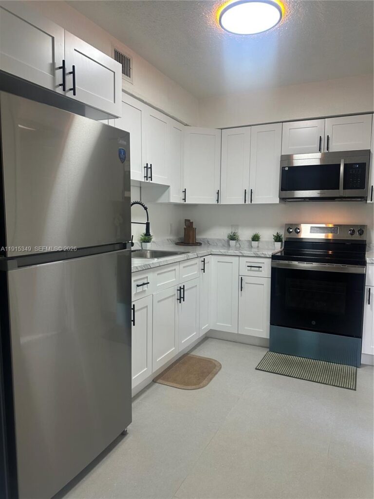 500 NW 24th Ave # 27, Fort Lauderdale FL 33311