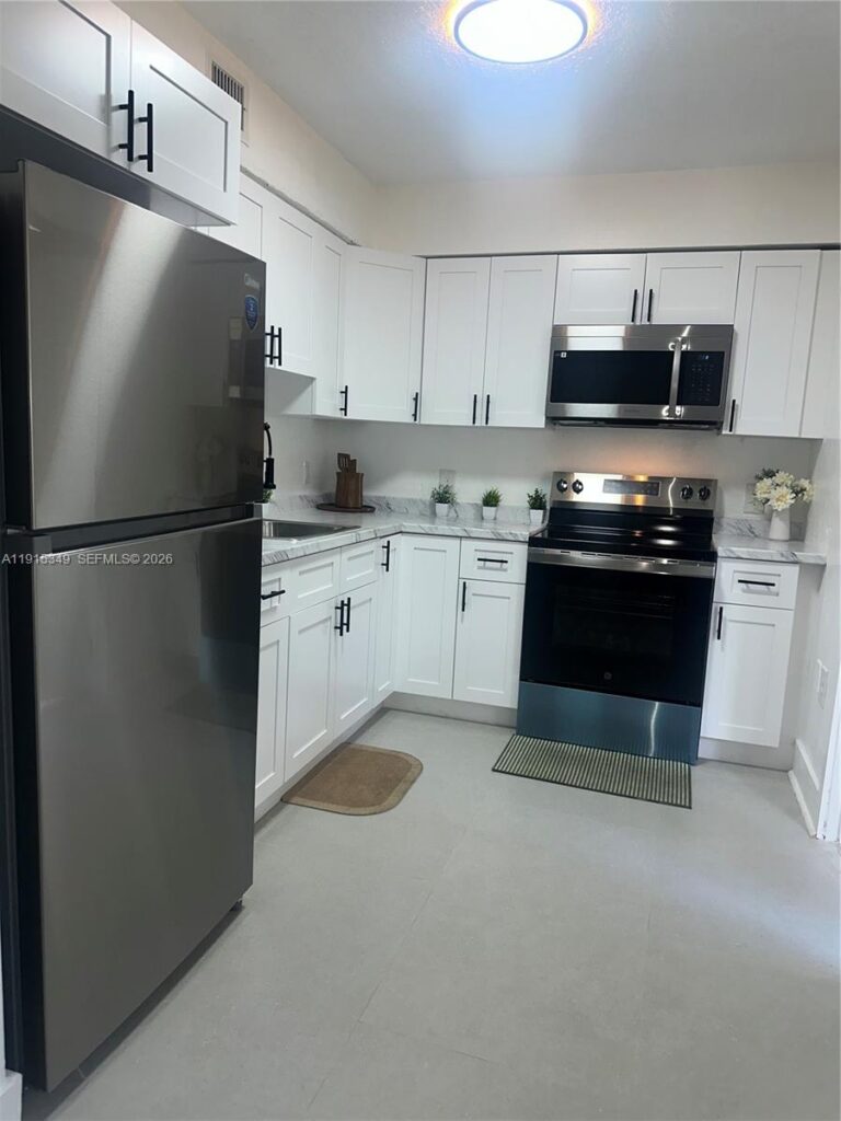 500 NW 24th Ave # 27, Fort Lauderdale FL 33311