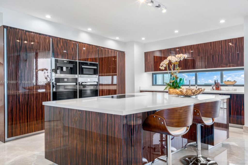 18555 Collins Ave # 5105, Sunny Isles Beach FL 33160