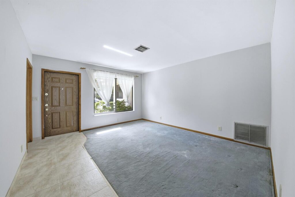 309 SE 4th Street, Dania Beach FL 33004