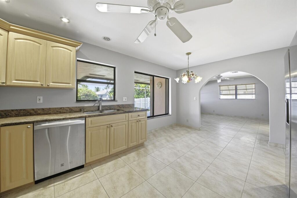 309 SE 4th Street, Dania Beach FL 33004
