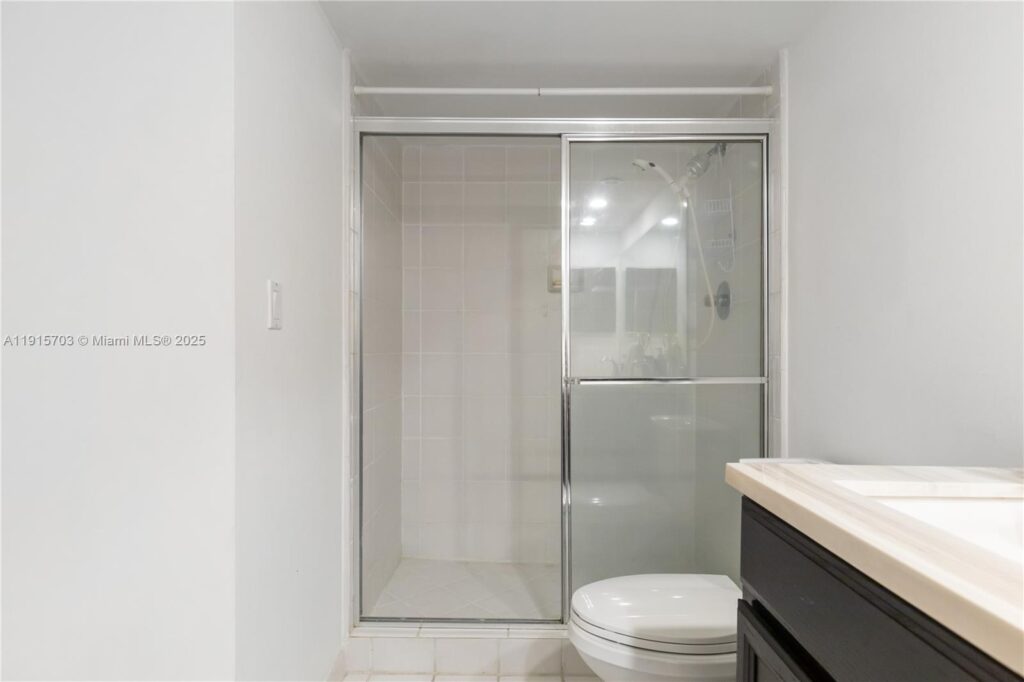 3300 NE 192nd St # 1603, Aventura FL 33180