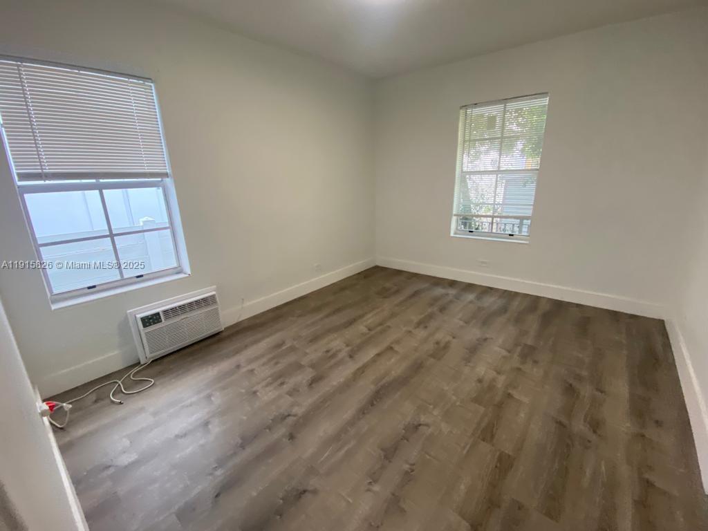 6805 Abbott Ave # 7, Miami Beach FL 33141