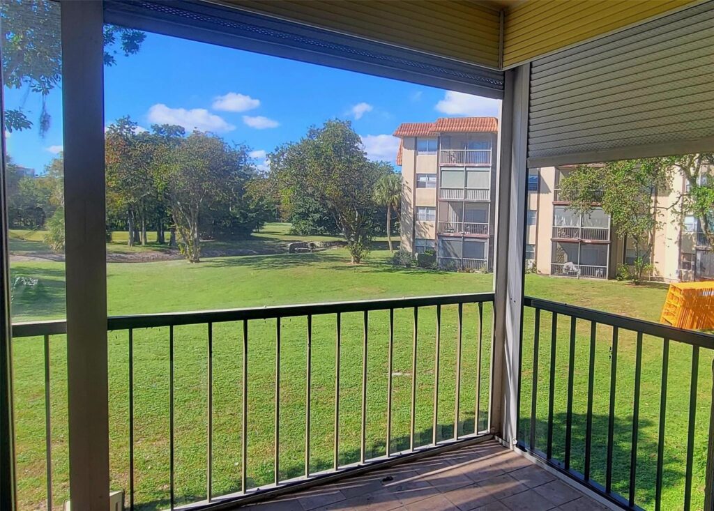 6260 S Falls Circle Drive # 206, Lauderhill FL 33319