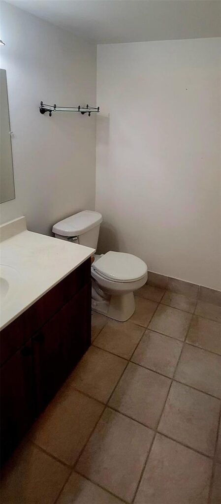 6260 S Falls Circle Drive # 206, Lauderhill FL 33319